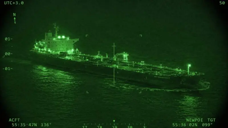 Illustration of Russian shadow fleet vessels operating near the Kerch Strait during Ukraine's Operation MoLoChKa.